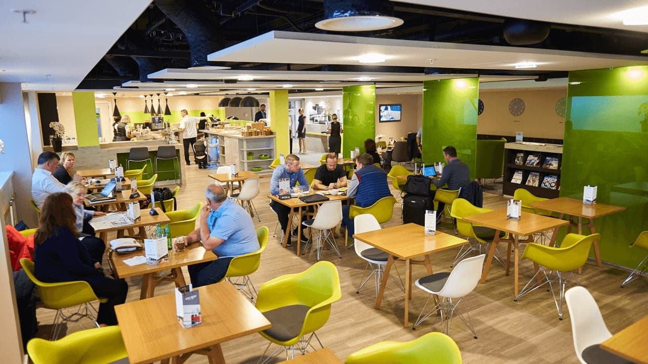 Stansted Airport Escape Lounges Slide 1