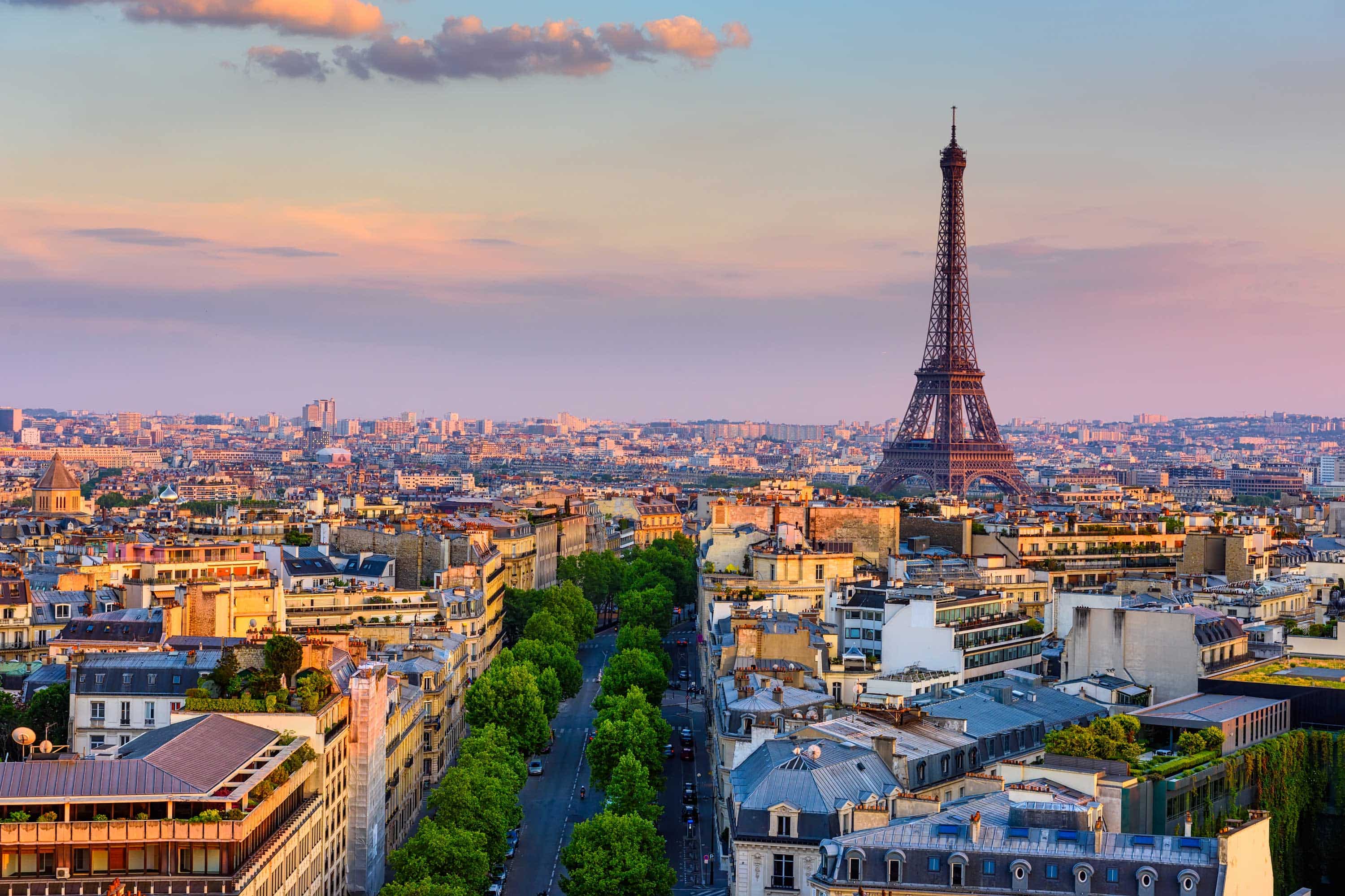pris city centre with Eiffel Tower in background